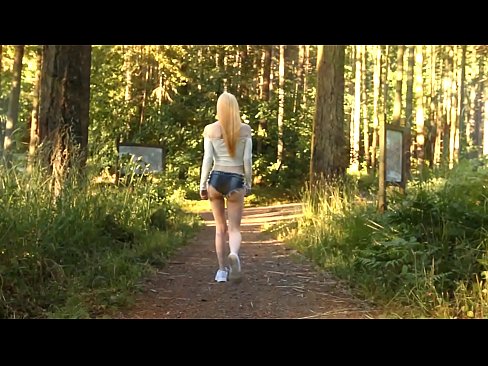 ❤️ Krásná žena se pohybuje pomalu, ne nahé video ️ Super sex u cs.watchhentai.ru ❌️